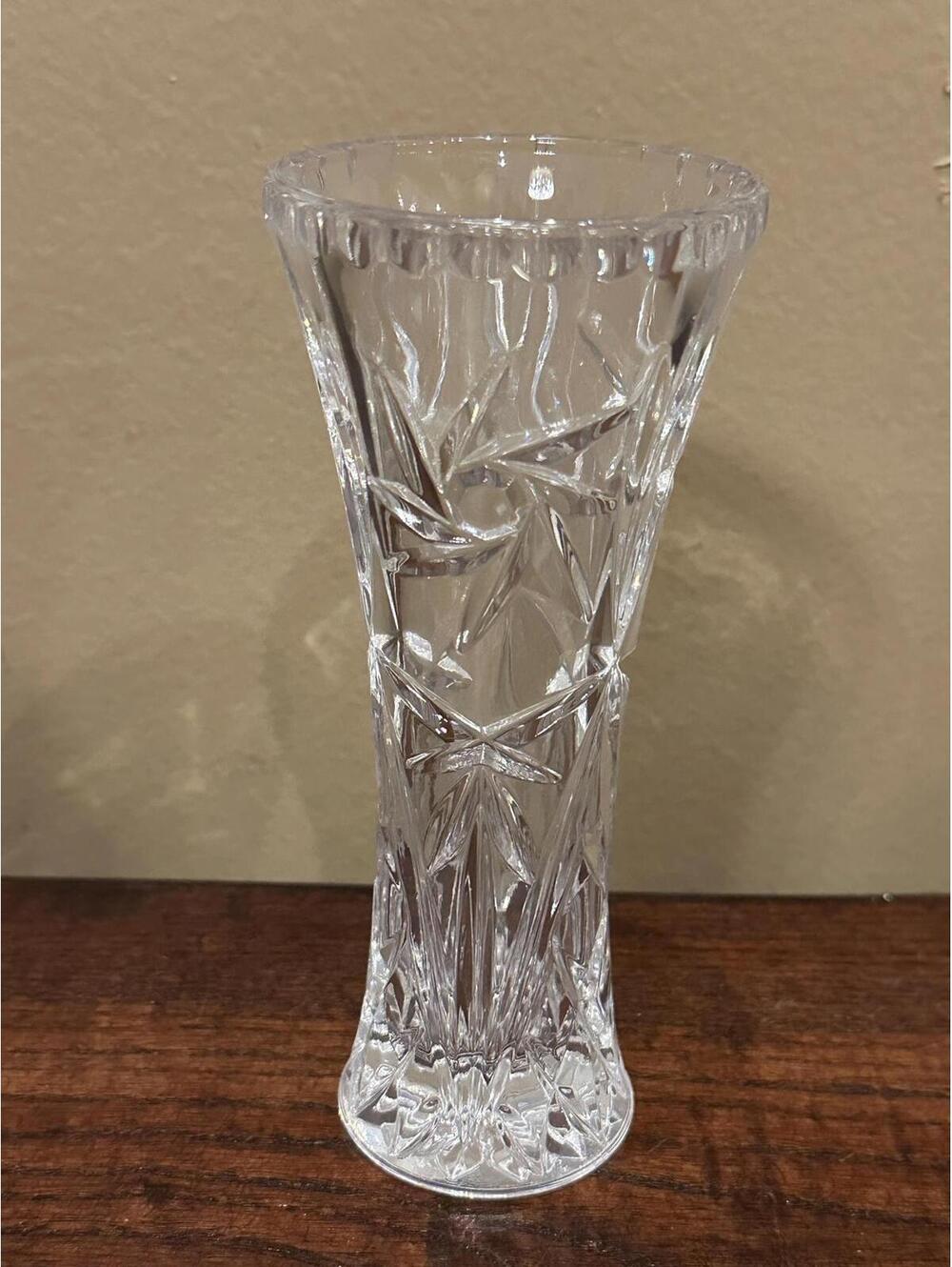 NIB Crystal Lennox Star Vase 6”